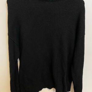 Melrose and Market V-Neck Knit Sweater